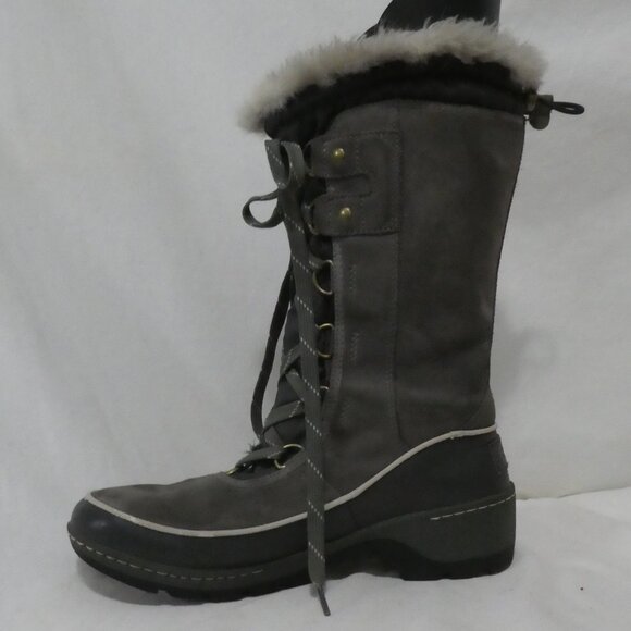 SOREL | size 10 | Grey Winter Boots with Faux Fur Trim - Picture 4 of 12